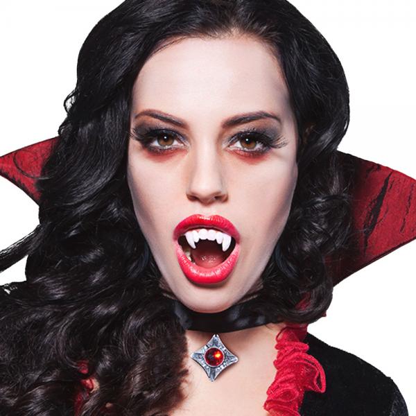 Vampyyrihampaat Halloween
