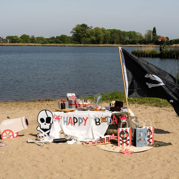 Merirosvolaiva Seisova Folioilmapallo 70 x 81 cm