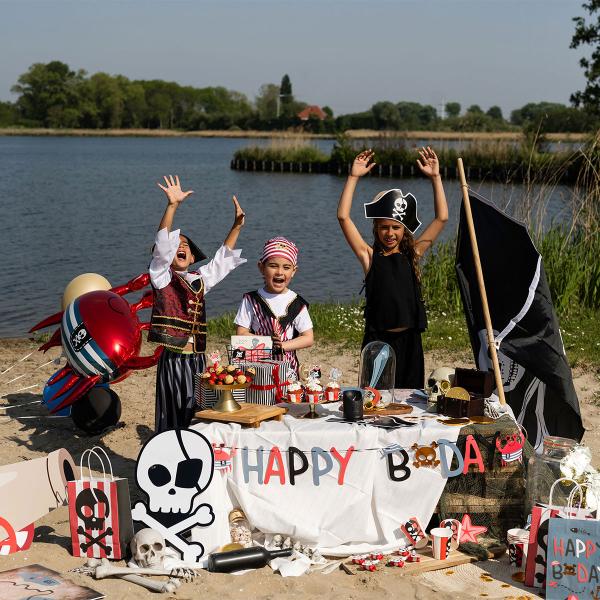 Merirosvolaiva Seisova Folioilmapallo 70 x 81 cm