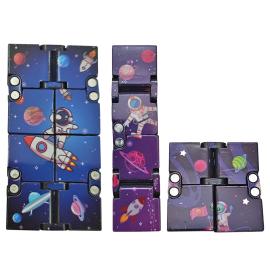 Infinity Cube Astronautti
