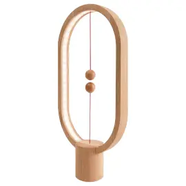 Tasapainovalaisin Seisova Vaalea Puu