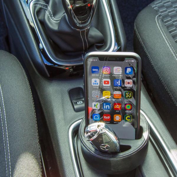 Lokeroitu Kippo Puhelimelle ja Pikkuesineille Autoon