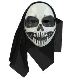 Pelottava Nunna Naamio