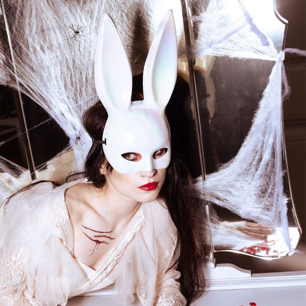 Irisoiva Valkoinen Kaninaamio