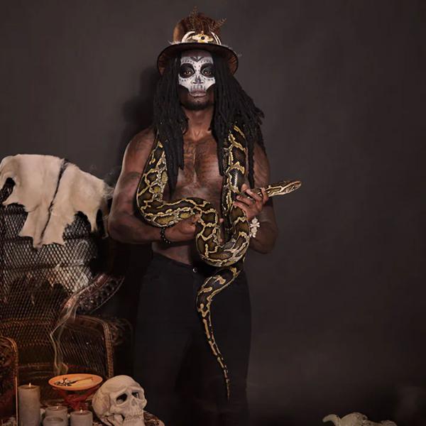 Korkea Hattu Voodoo Hiuksilla Ruskea