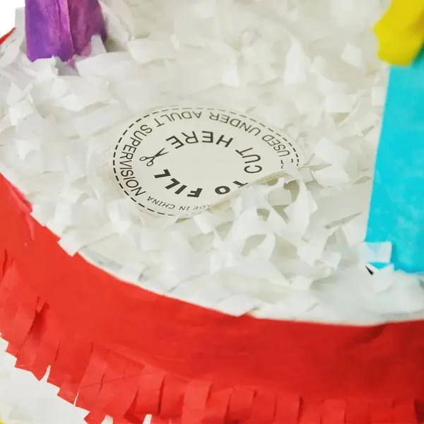 Pinata Kakku Kynttilöillä