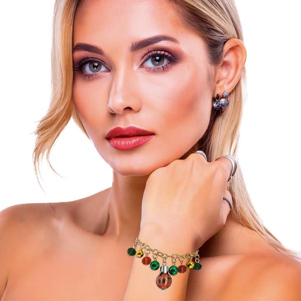 Rannekoru Joulupalloilla