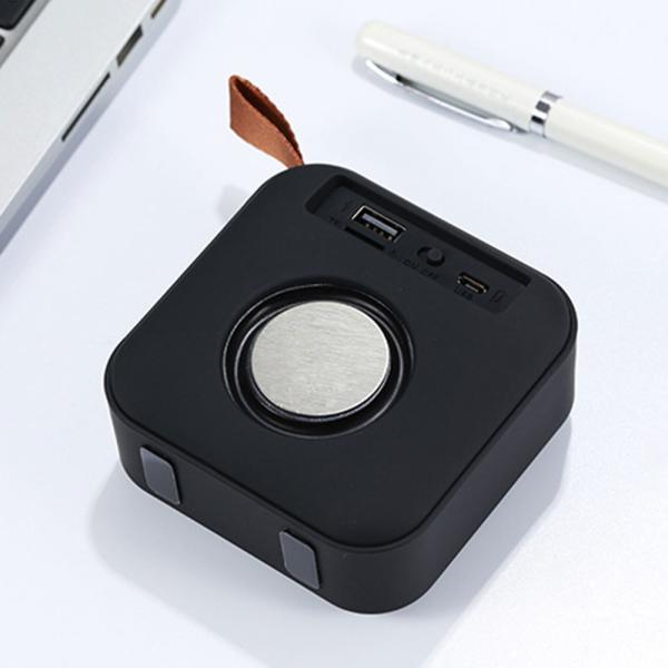 Neliskanttinen Bluetooth Kaiutin Punainen