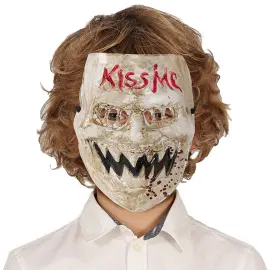 Kiss Me Pelottava Naamio