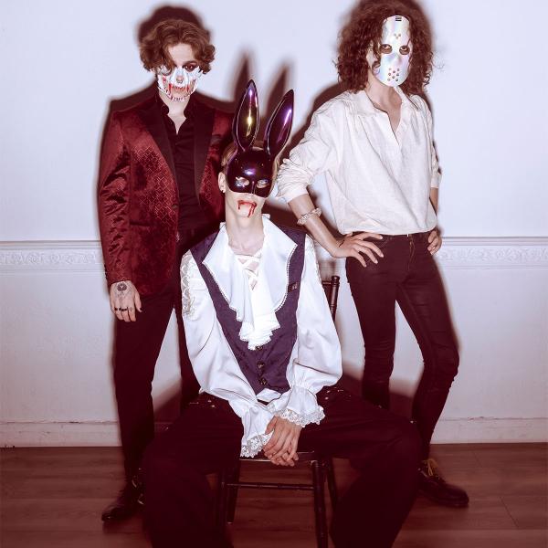 Pääkallo Puolinaamio Verisine Hampaineen