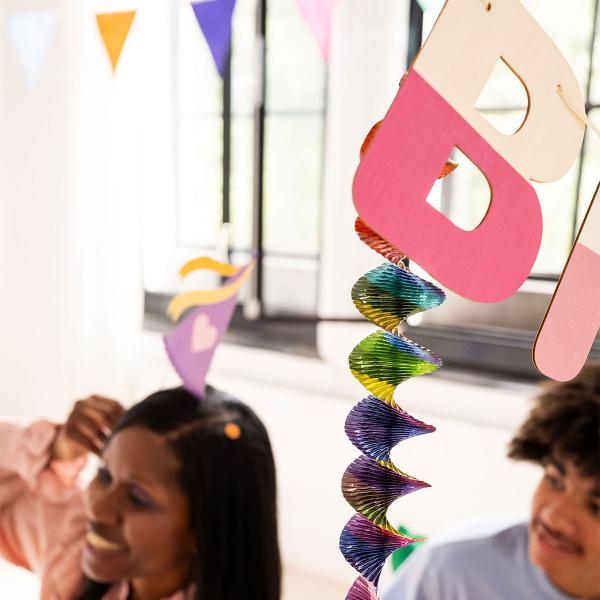 Kirjainviirinauha Happy Birthday Puu 4 m