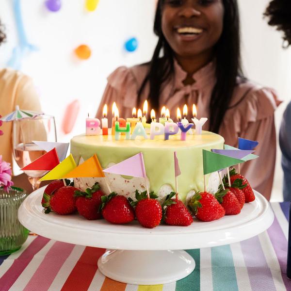 Kirjainkynttilät Happy Birthday Stripetastic