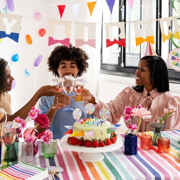 Kirjainkynttilät Happy Birthday Stripetastic