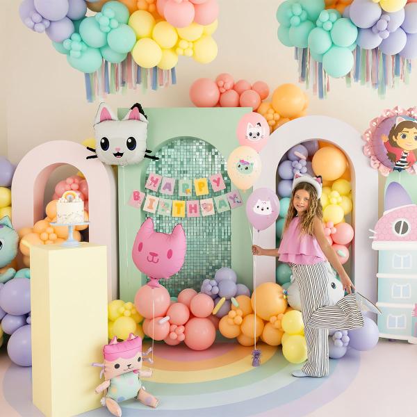 Gabbyn Nukketalo Viirinauha Happy Birthday 180 x 15 cm