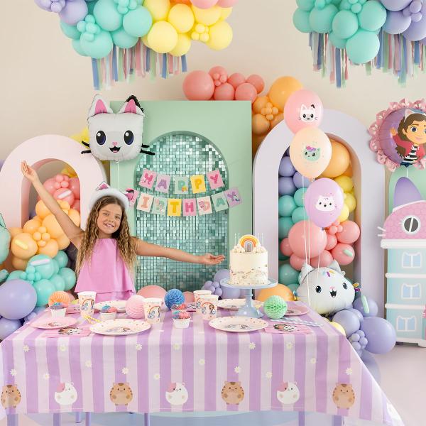 Gabbyn Nukketalo Viirinauha Happy Birthday 180 x 15 cm