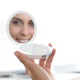 3-In-1 Led Taskupeili