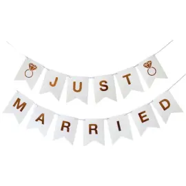Just Married Tee Se Itse Lippunauha