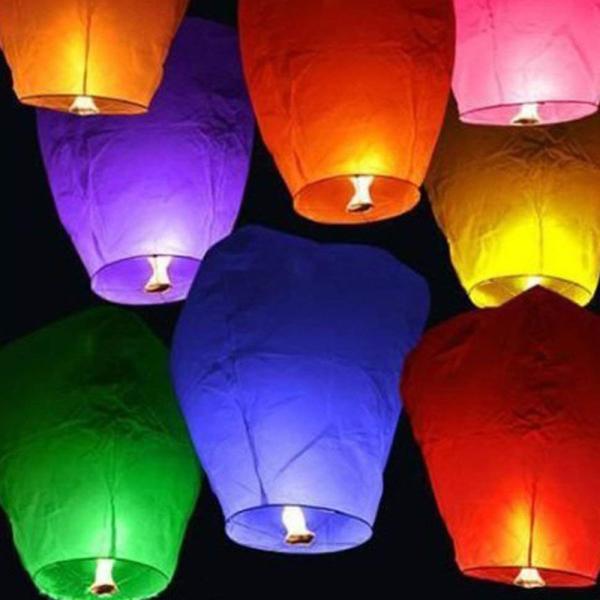 Khom Loy Leijuva Lyhty Värivalikoima 10-pakkaus