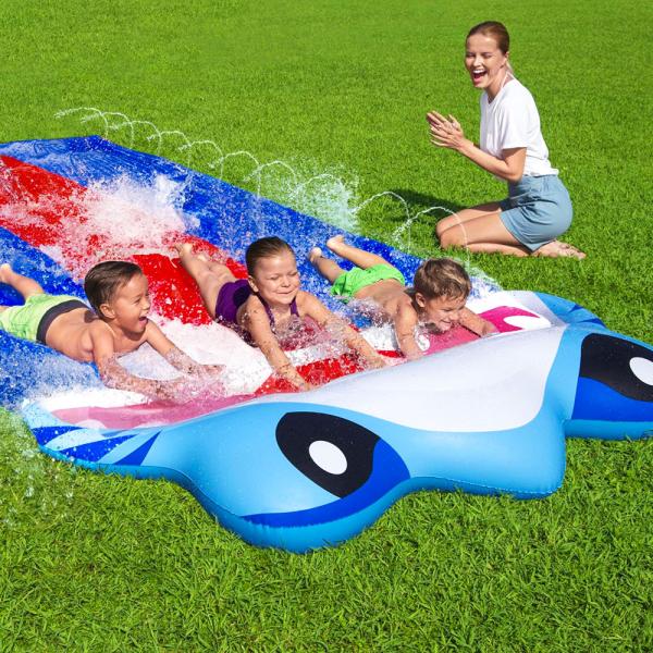 Splashy Shark Vesiliukurata