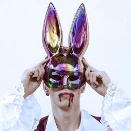 Tumma Irisoiva Kaninaamio