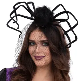 Panta J&auml;ttil&auml;ish&auml;m&auml;h&auml;kki ja Huntu