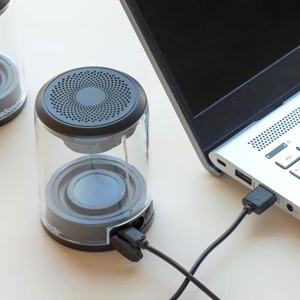Magneettiset Bluetooth-kaiuttimet
