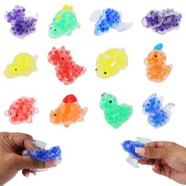 Squishy Dinosauruslelu Helmill&auml; 5 cm
