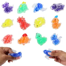 Squishy Dinosauruslelu Helmill&auml; 5 cm