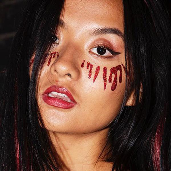 Blood Tears Kasvotarrat