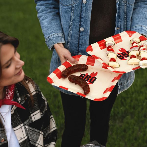 Neliönmuotoiset Pahvilautaset BBQ 6 kpl