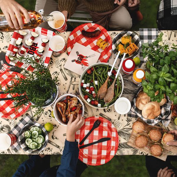 Neliönmuotoiset Pahvilautaset BBQ 6 kpl