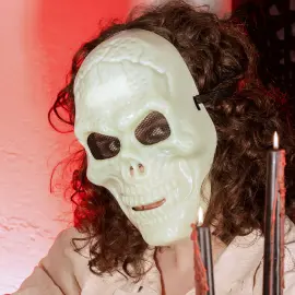 Itsevalaiseva Kallonaamio